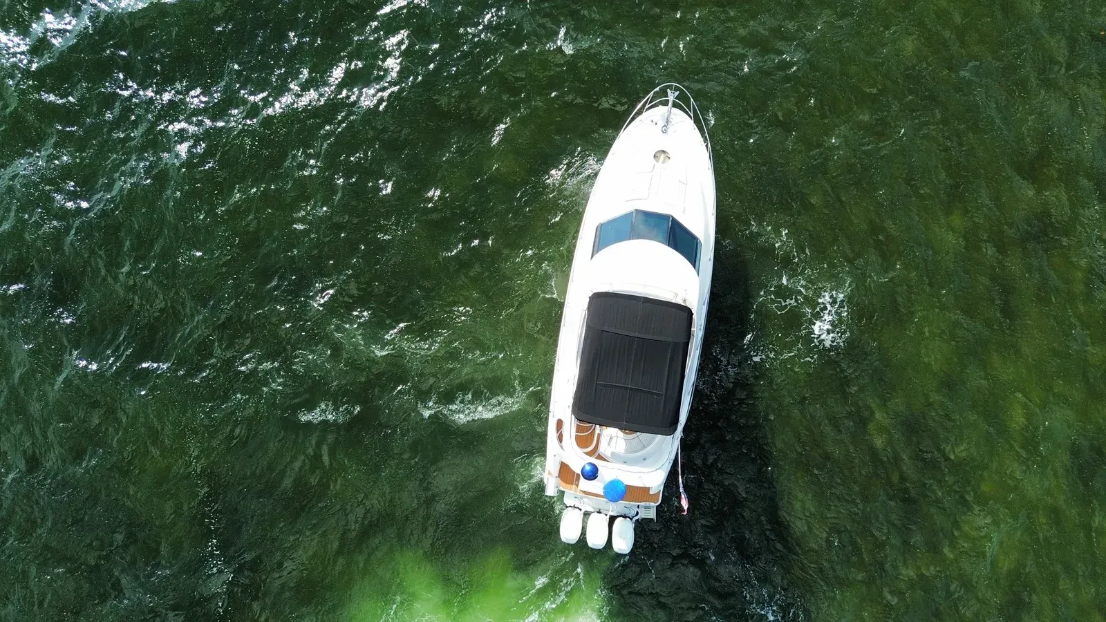 Buy a yacht 341 express 2006