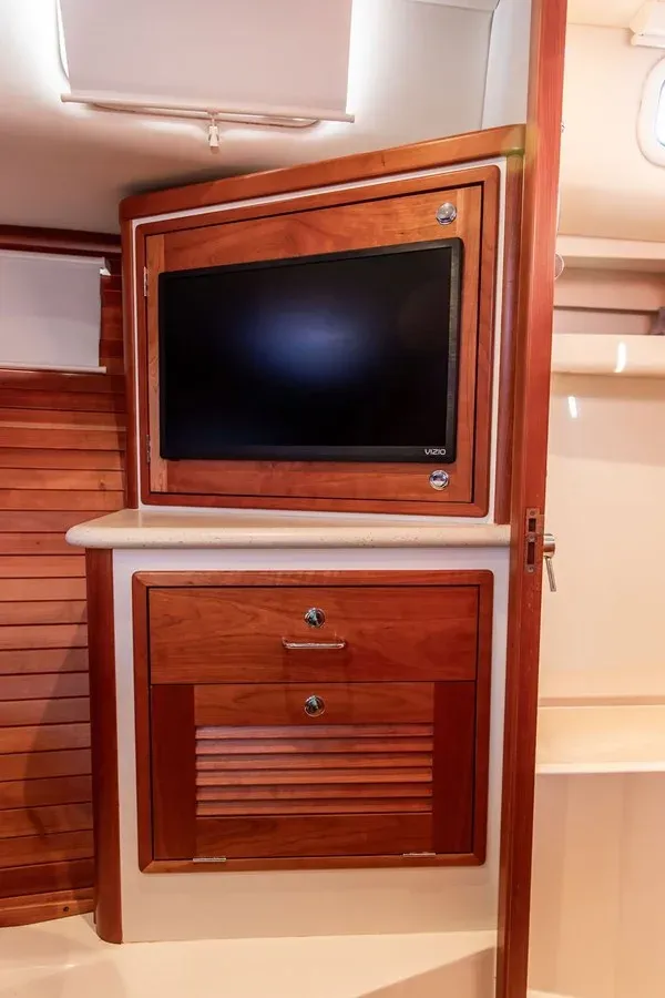 best yacht sales deals GOOMBAY 43z