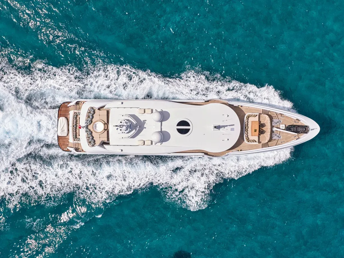 the best price on CELIA P - Mondomarine