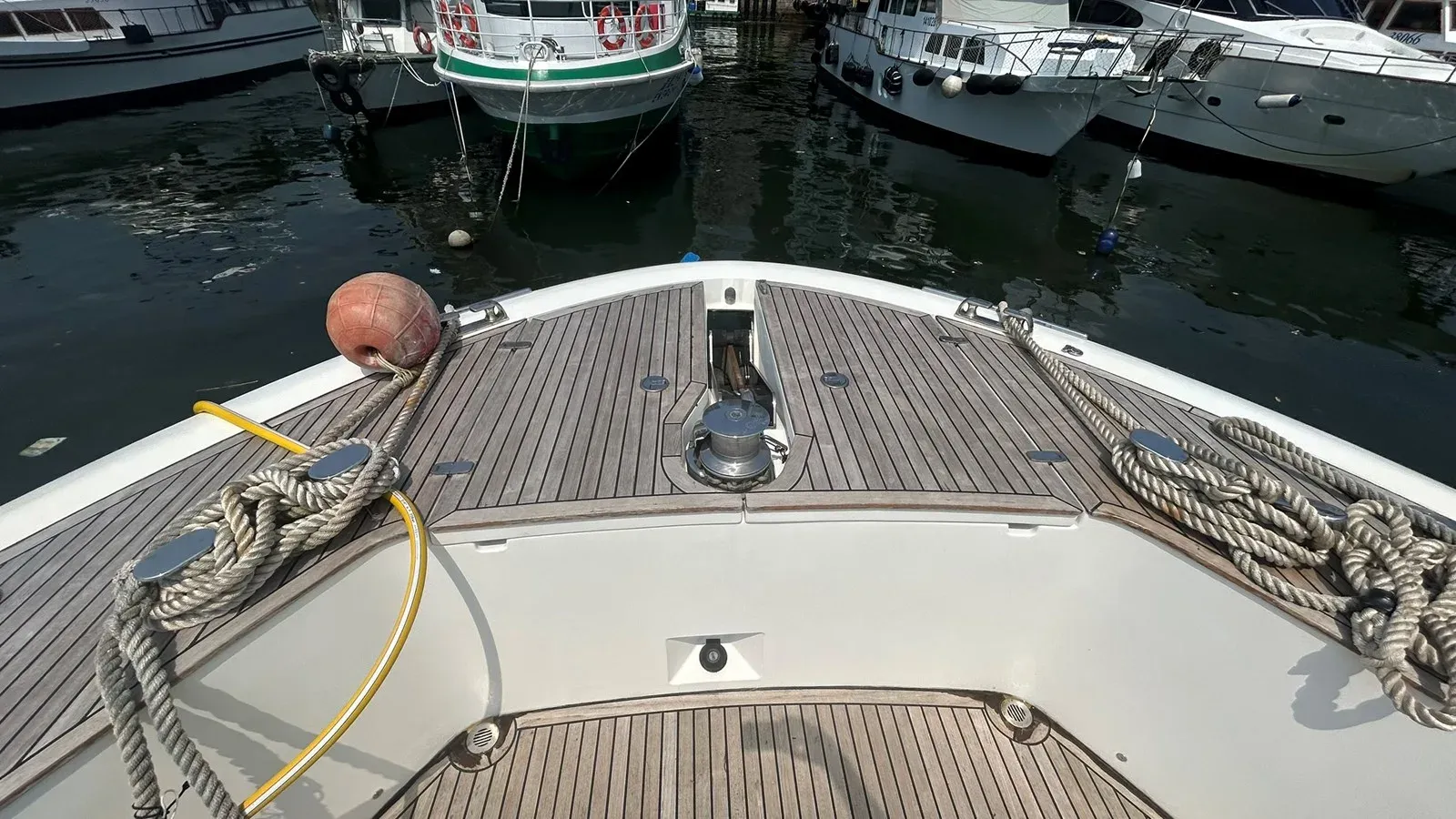 the best price on Montecarlo MCY 76 - Monte Carlo Yachts