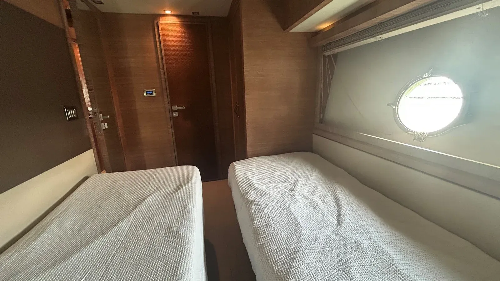 best yacht sales deals Montecarlo MCY 76 2012