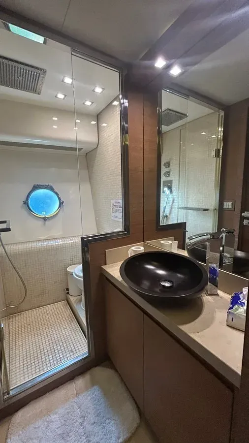 Buy a Montecarlo MCY 76 - Monte Carlo Yachts at Shestakov Yacht Sales