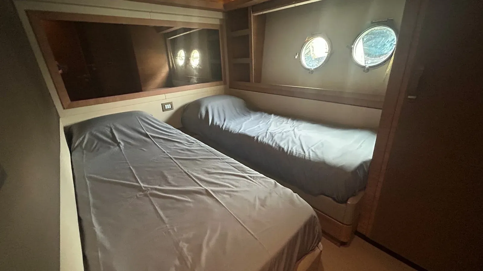 Buy a yacht Montecarlo MCY 76 - Monte Carlo Yachts