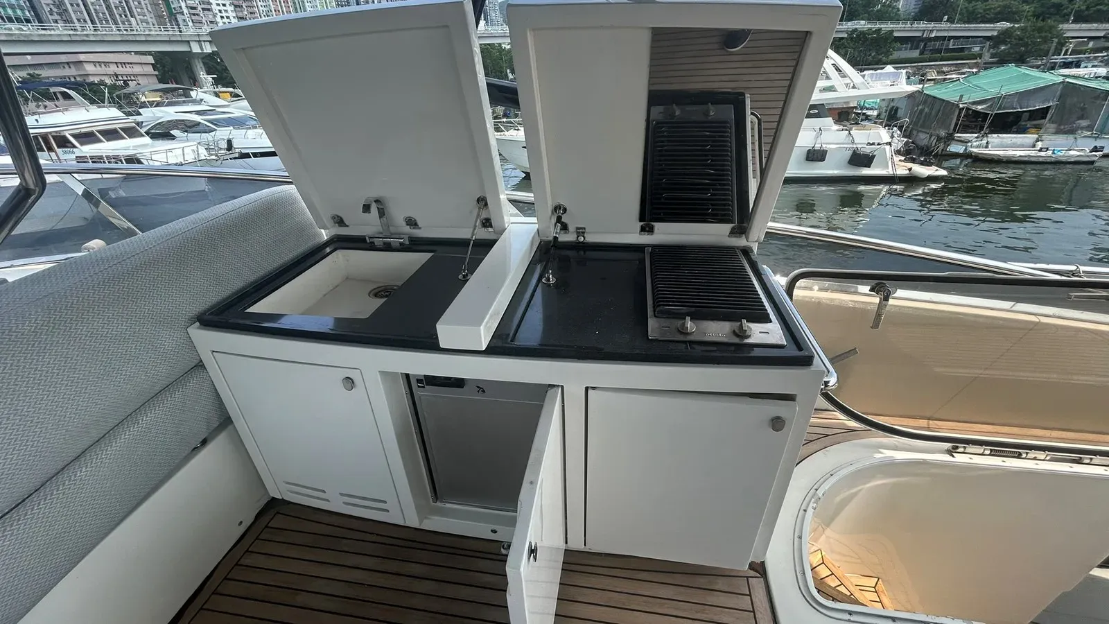 best yacht sales deals Montecarlo MCY 76