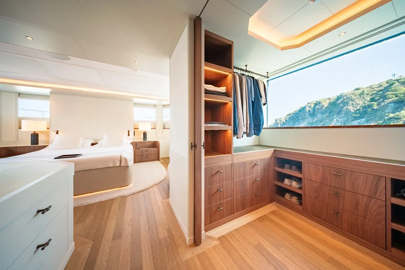 best yacht sales deals Cocoon - Moonen