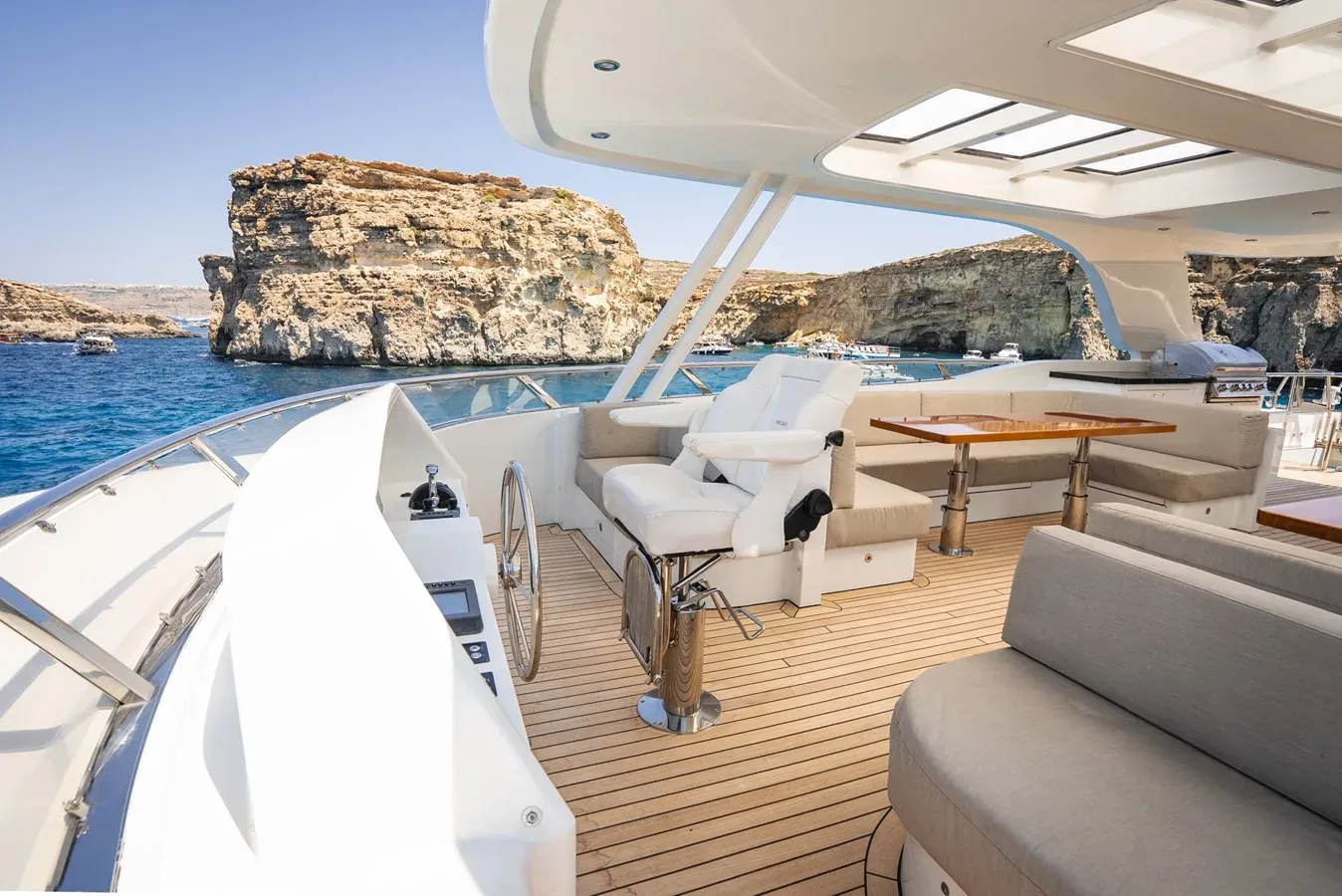 FIREFLY 94 yacht sale
