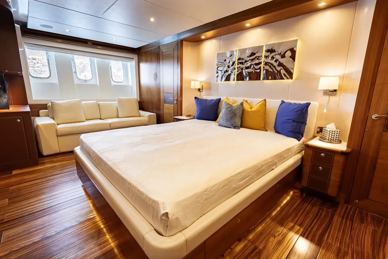 the best price on FIREFLY - MULDER SHIPYARD