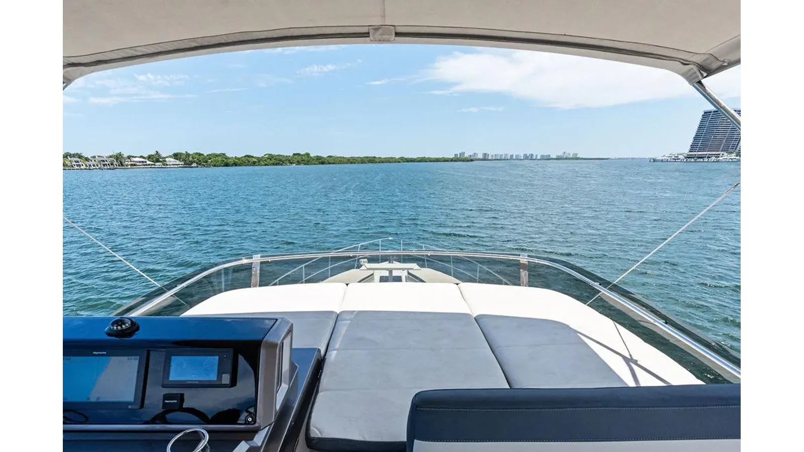 Buy a yacht Sea Whisperer
