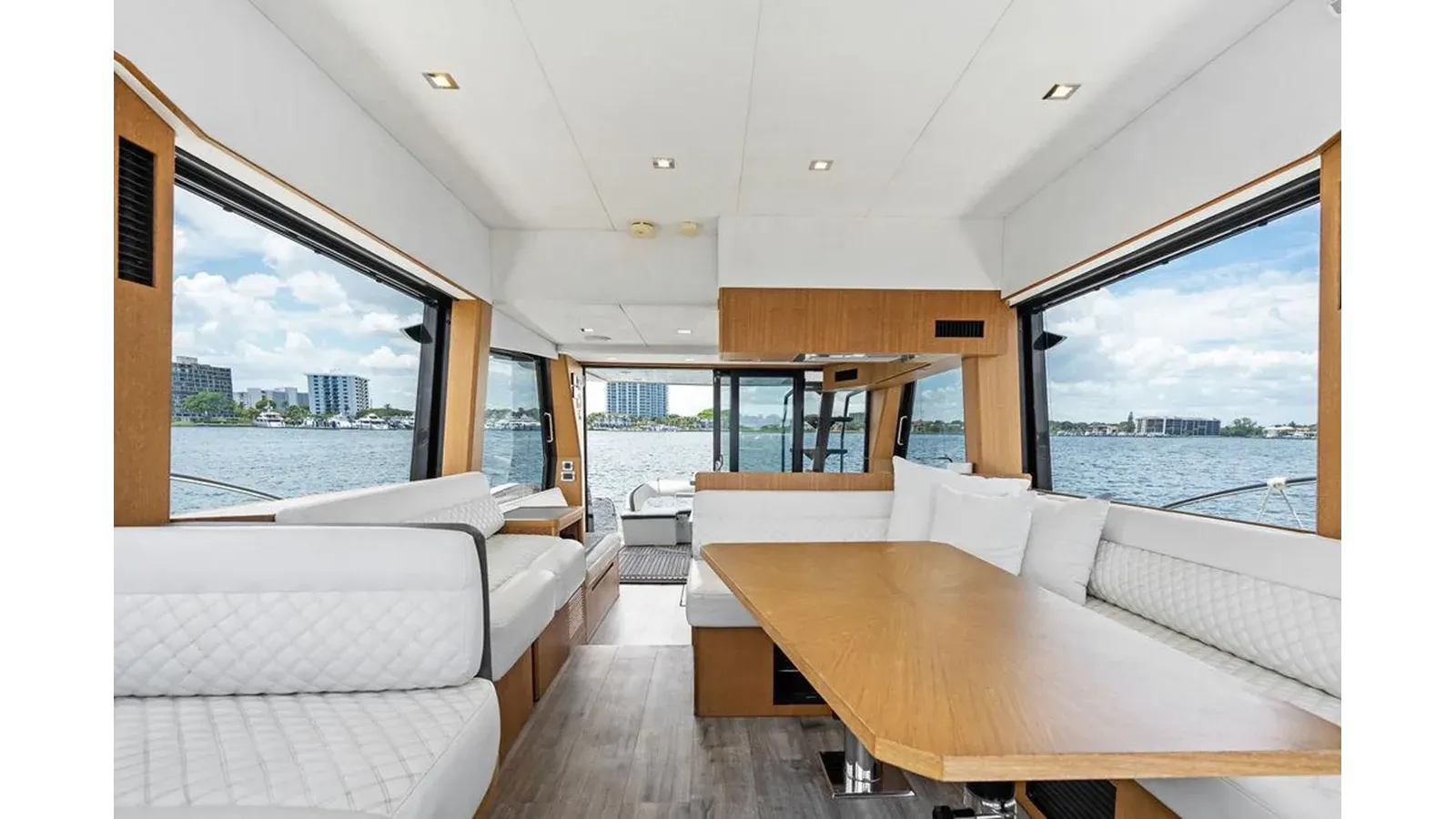 Buy a yacht Sea Whisperer
