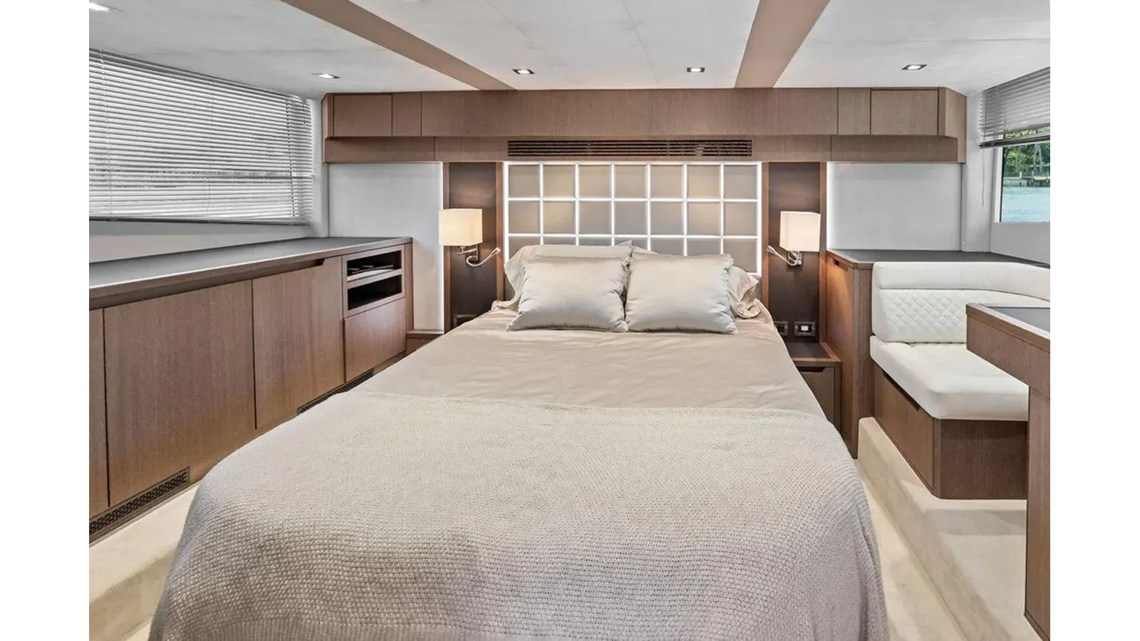 Buy a yacht Sea Whisperer 50