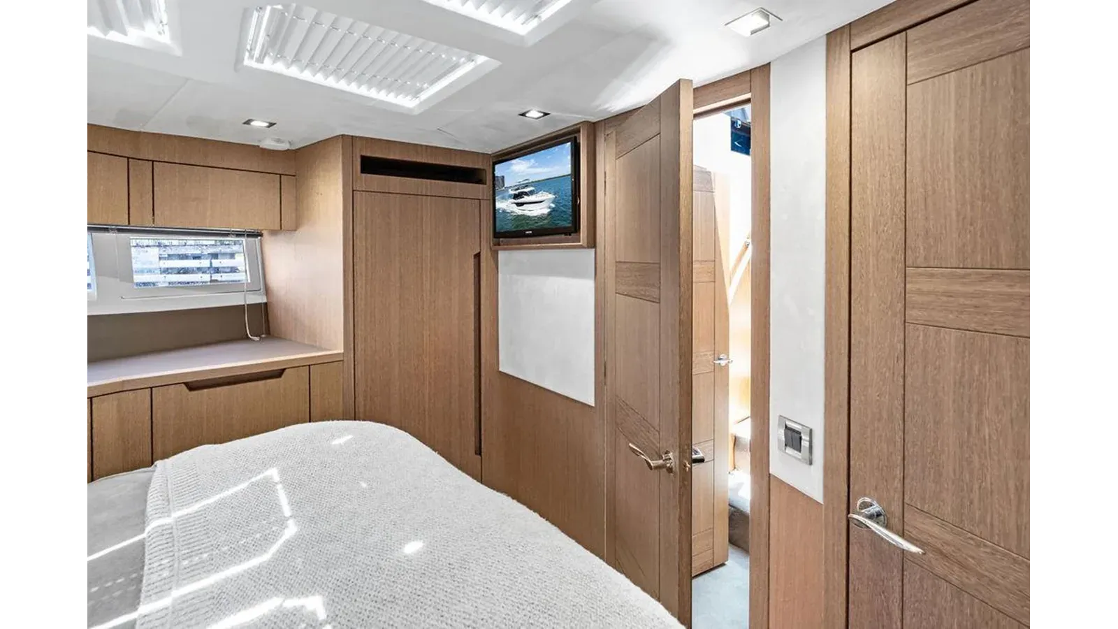 the best price on Sea Whisperer