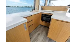 best yacht sales deals Sea Whisperer 500 Fly