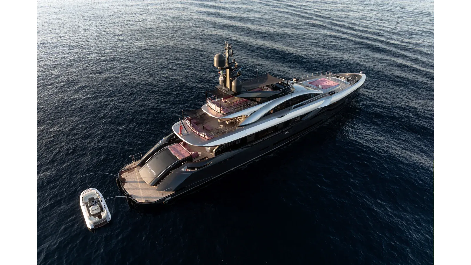 FLYING DAGGER III yacht sale