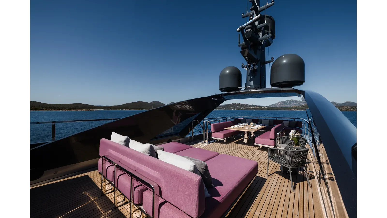 best yacht sales deals FLYING DAGGER III 163