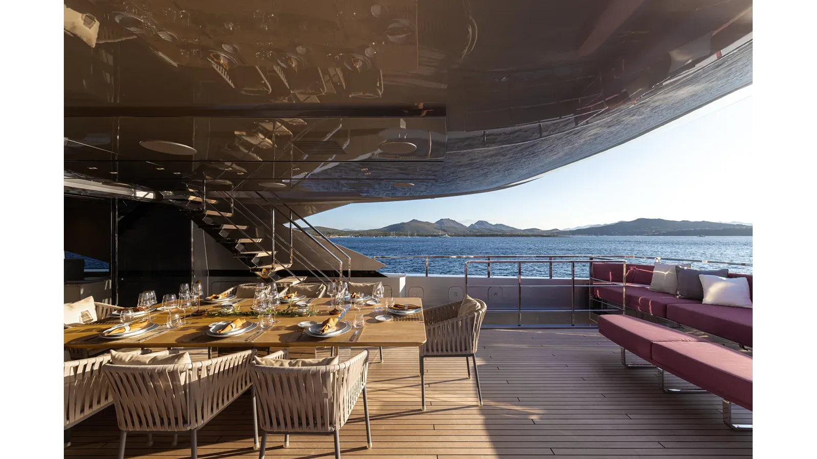 Buy a yacht FLYING DAGGER III