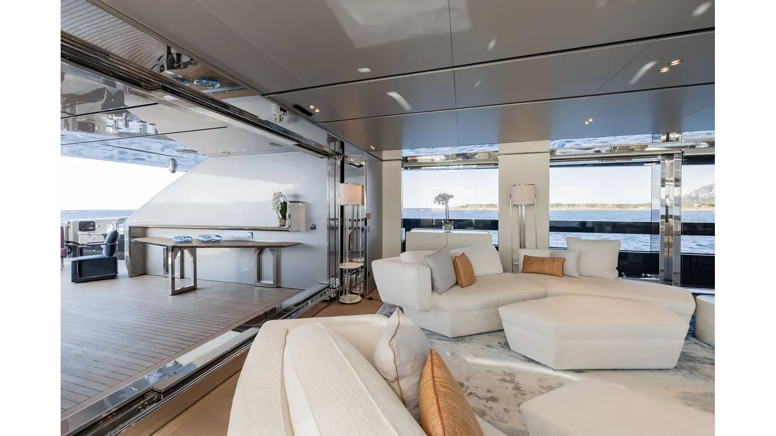 Buy a yacht FLYING DAGGER III
