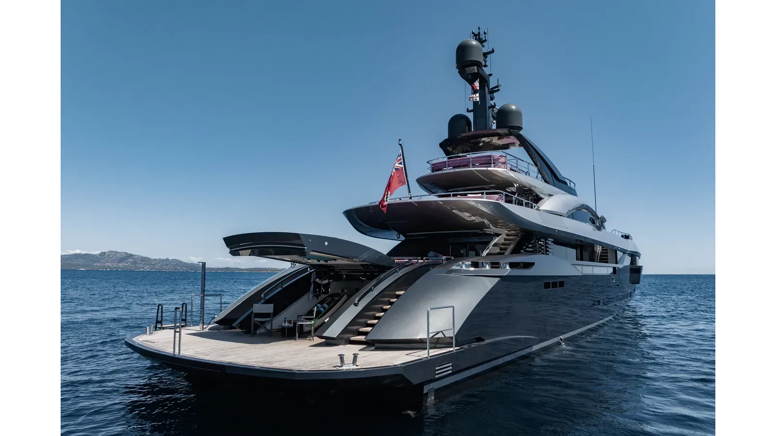 the best price on FLYING DAGGER III 163
