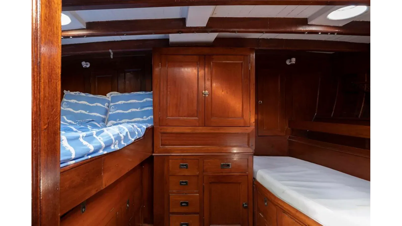 the best price on JULIETTE 73