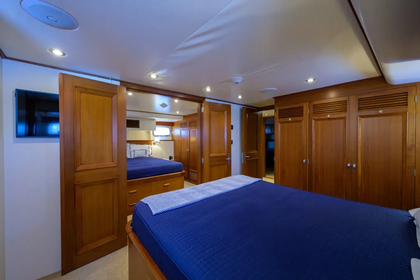 Buy a SEA BOLD - NEW ENGLAND BOATWORKS at Shestakov Yacht Sales