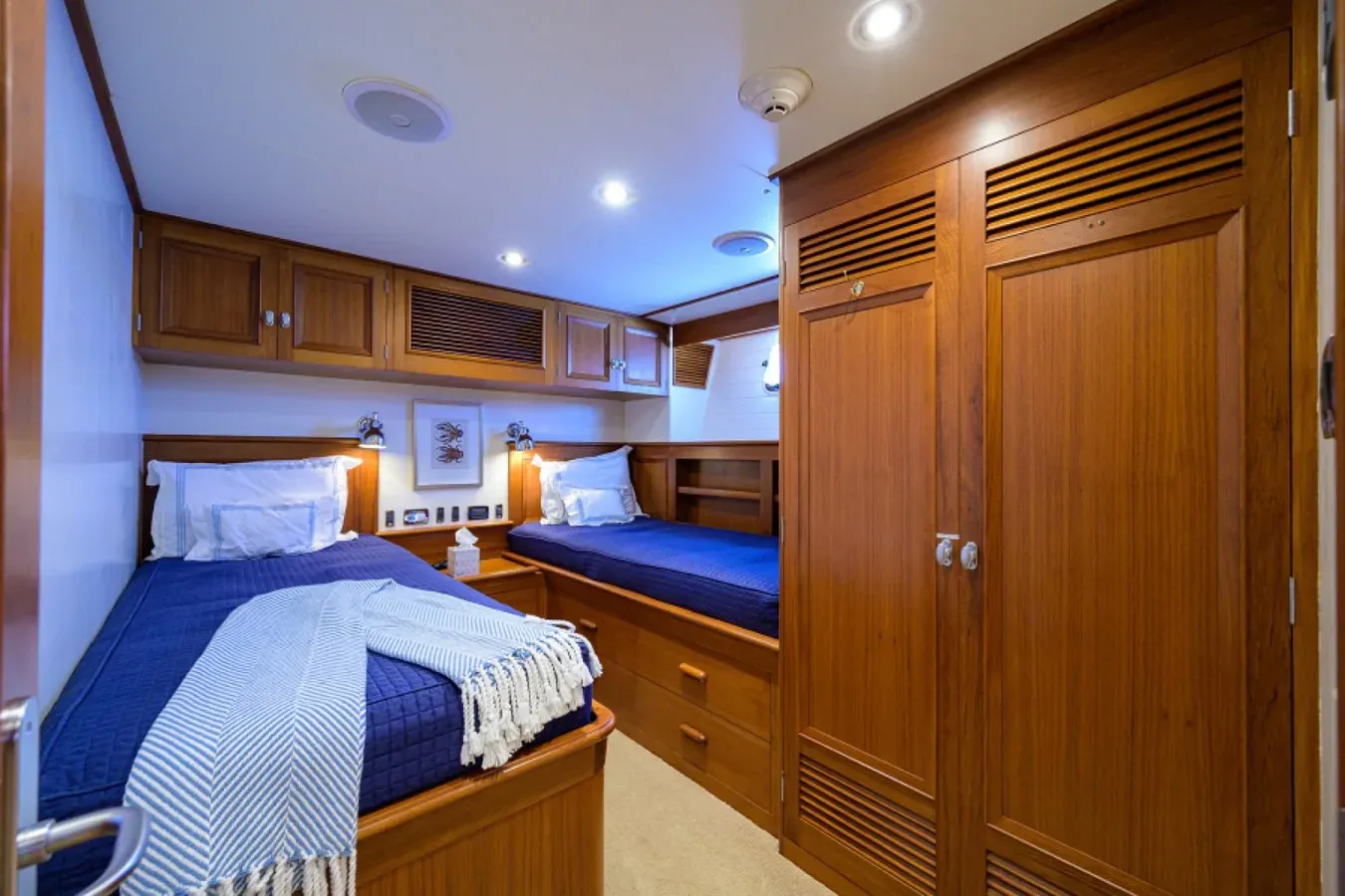 Buy a SEA BOLD - NEW ENGLAND BOATWORKS at Shestakov Yacht Sales
