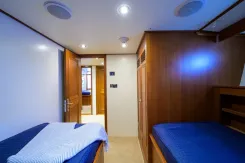 best yacht sales deals SEA BOLD Enclosed Raised Pilothouse