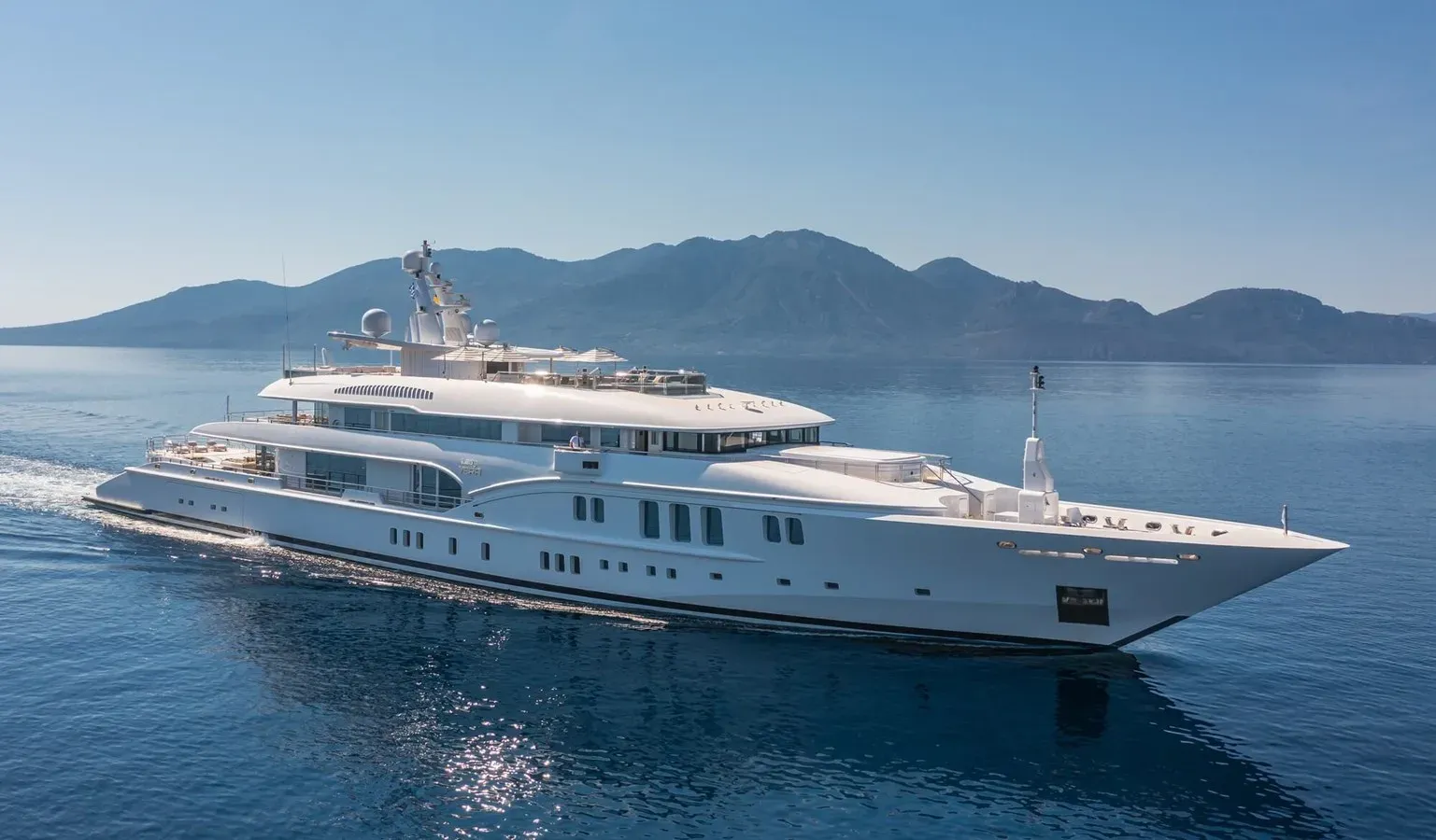 the best price on LADY VERA