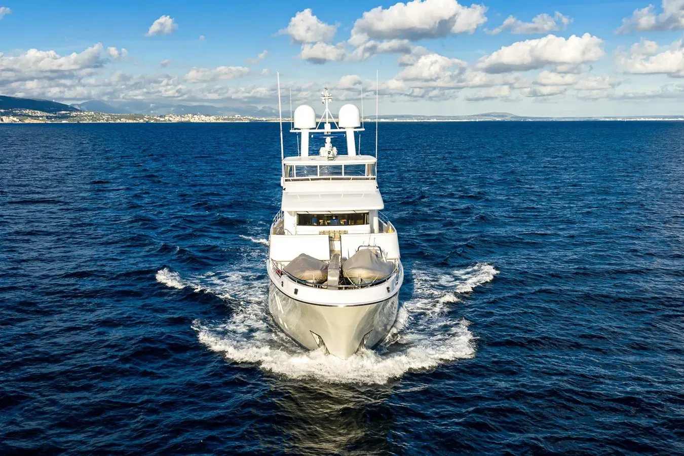 Buy a MY VIVIERAE II 97 at Shestakov Yacht Sales