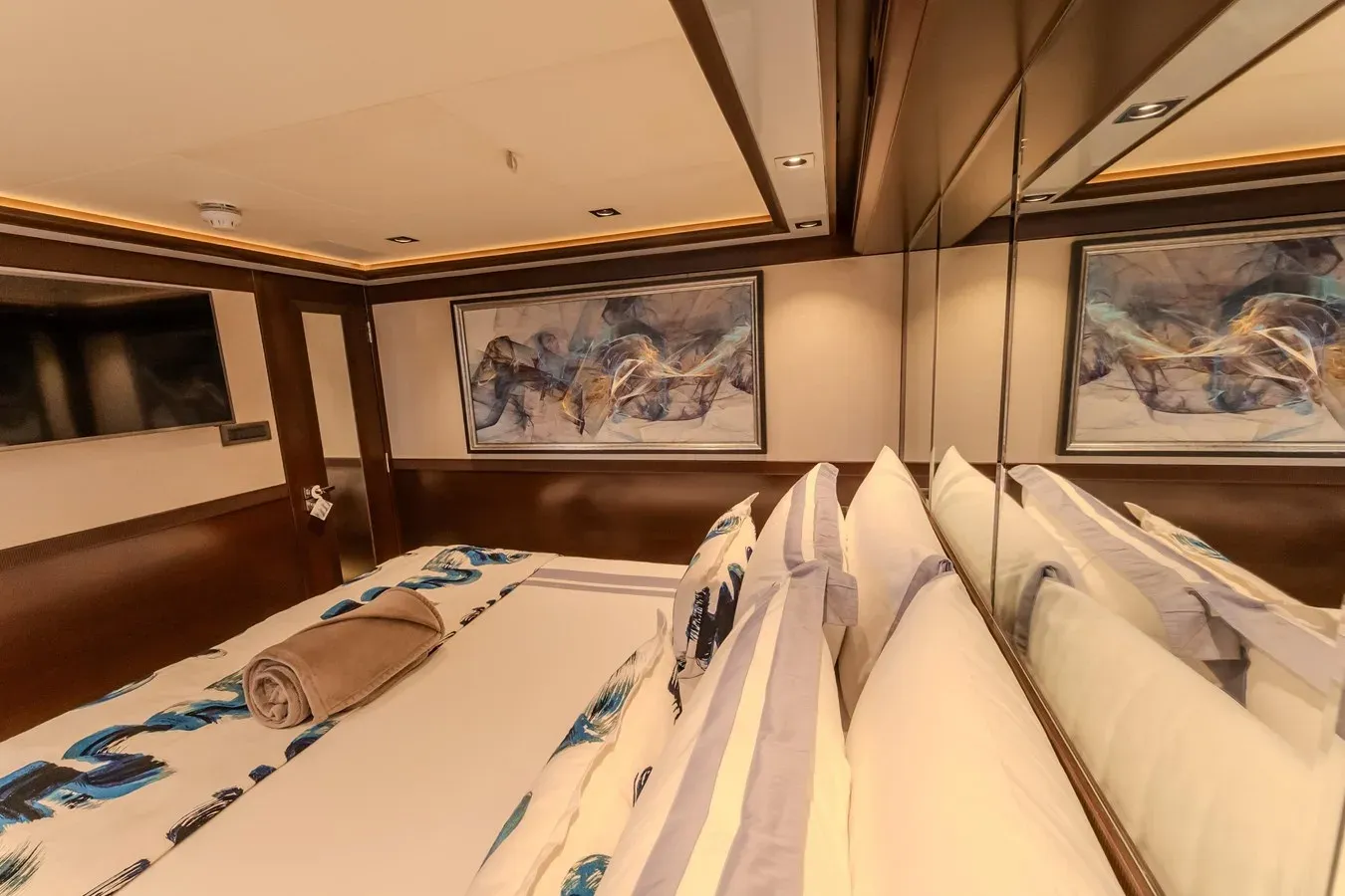best yacht sales deals MY VIVIERAE II 97