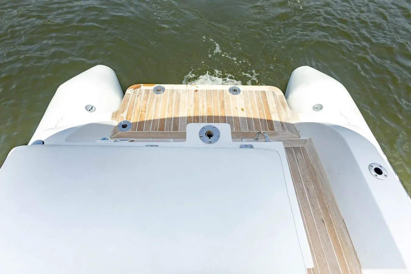 Buy a Novurania LX 750 at Shestakov Yacht Sales
