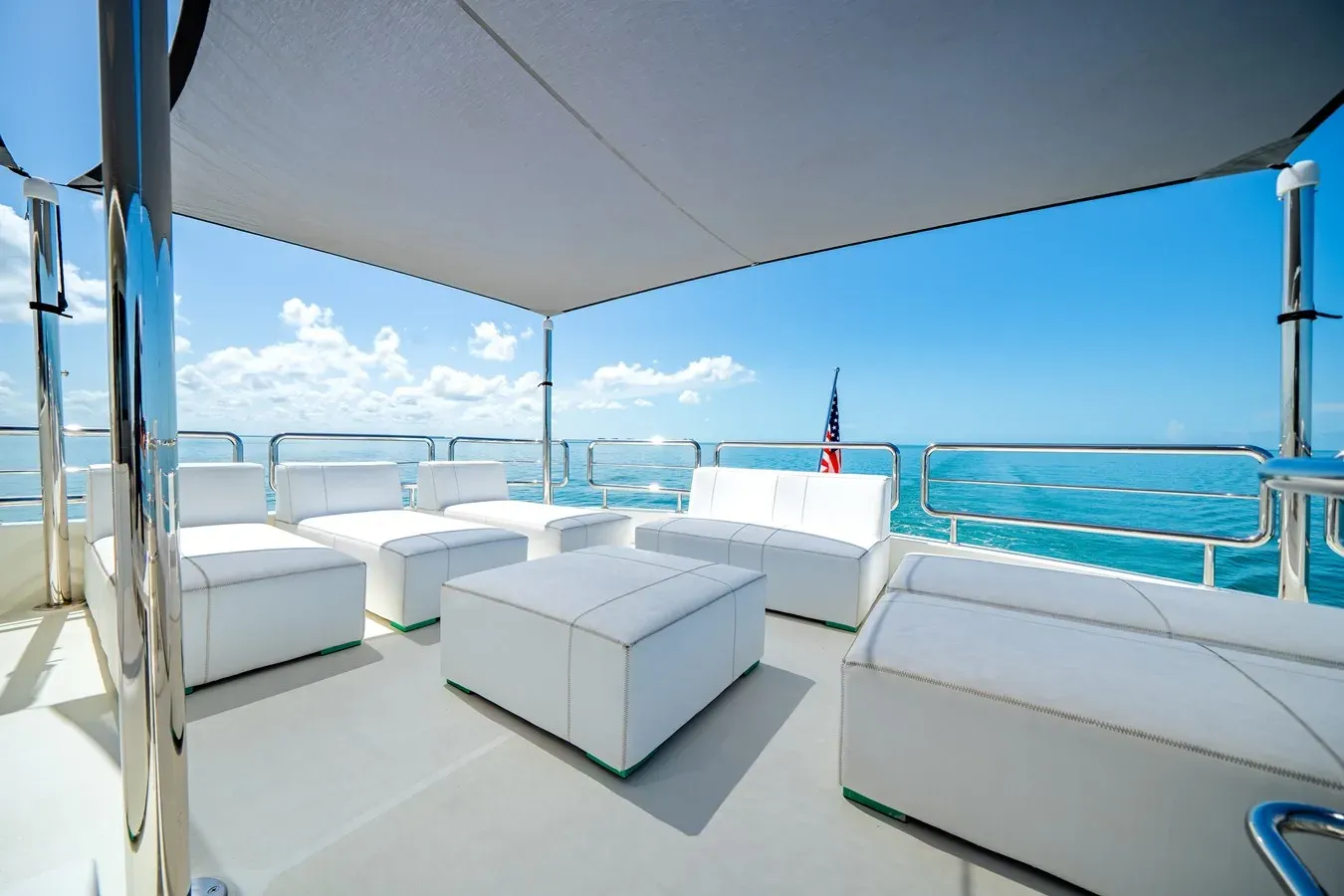 Buy a Wiggle Room - Ocean Alexander at Shestakov Yacht Sales