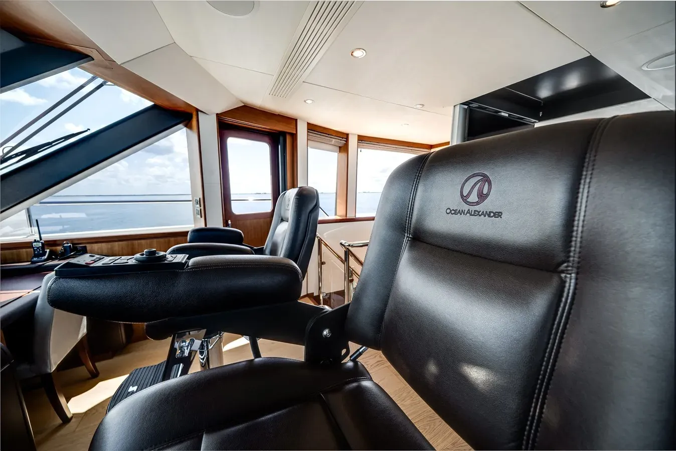 Wiggle Room 100 MY yacht sale