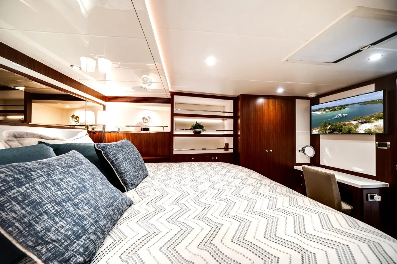 best yacht sales deals Wiggle Room - Ocean Alexander