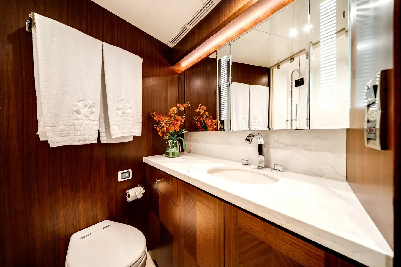 Buy a Wiggle Room at Shestakov Yacht Sales