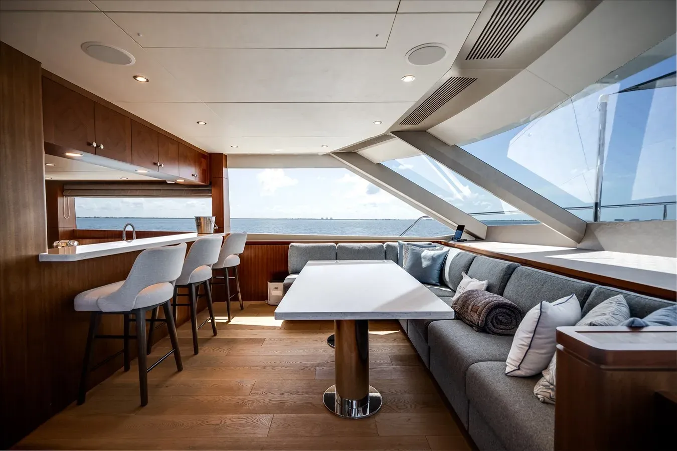 Buy a yacht Wiggle Room 2018