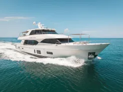 Buy a Wiggle Room - Ocean Alexander at Shestakov Yacht Sales