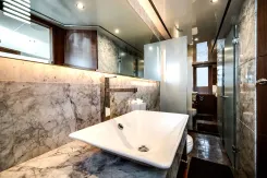 best yacht sales deals Wiggle Room 100