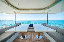Buy a yacht Wiggle Room 100 MY