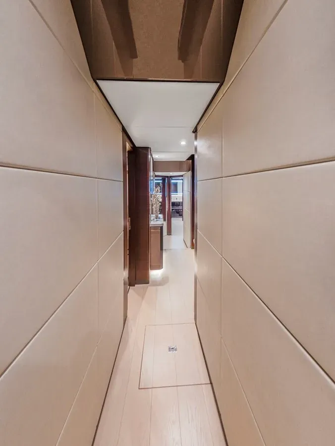 best yacht sales deals LONE STAR - Ocean Alexander