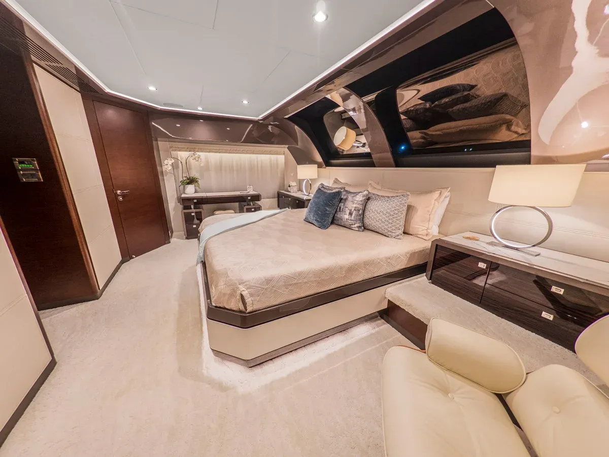 best yacht sales deals LONE STAR 95