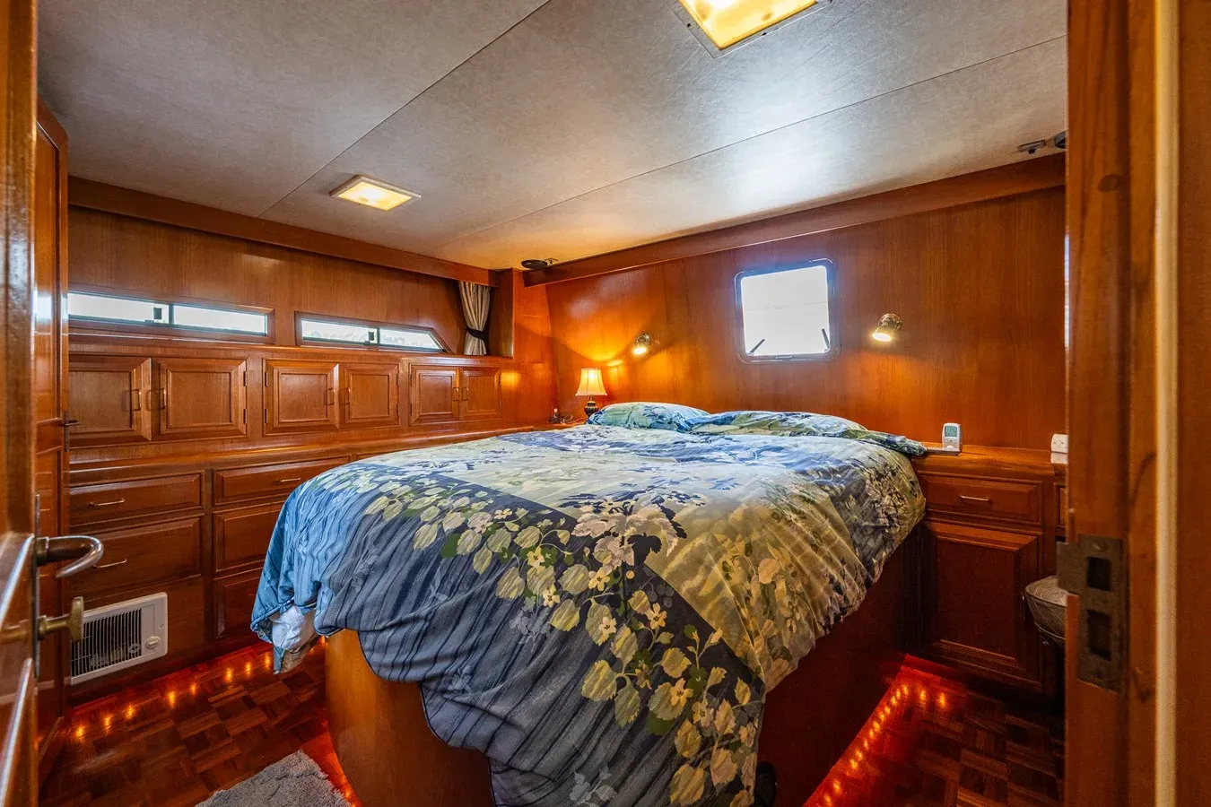 Buy a Sheridan Eagle 42 at Shestakov Yacht Sales