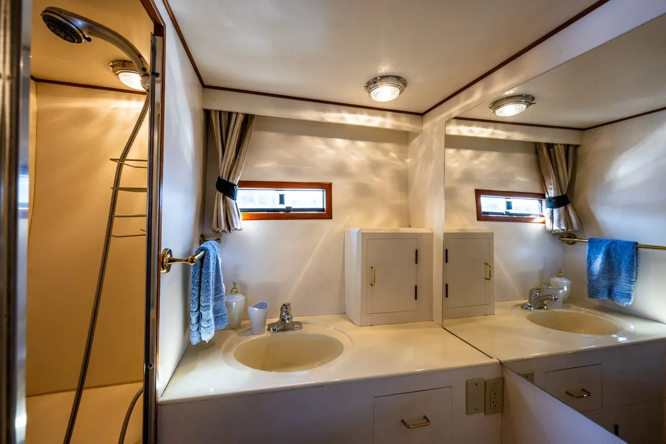 best yacht sales deals Sheridan Eagle