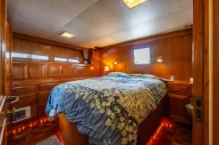 Buy a Sheridan Eagle 42 at Shestakov Yacht Sales