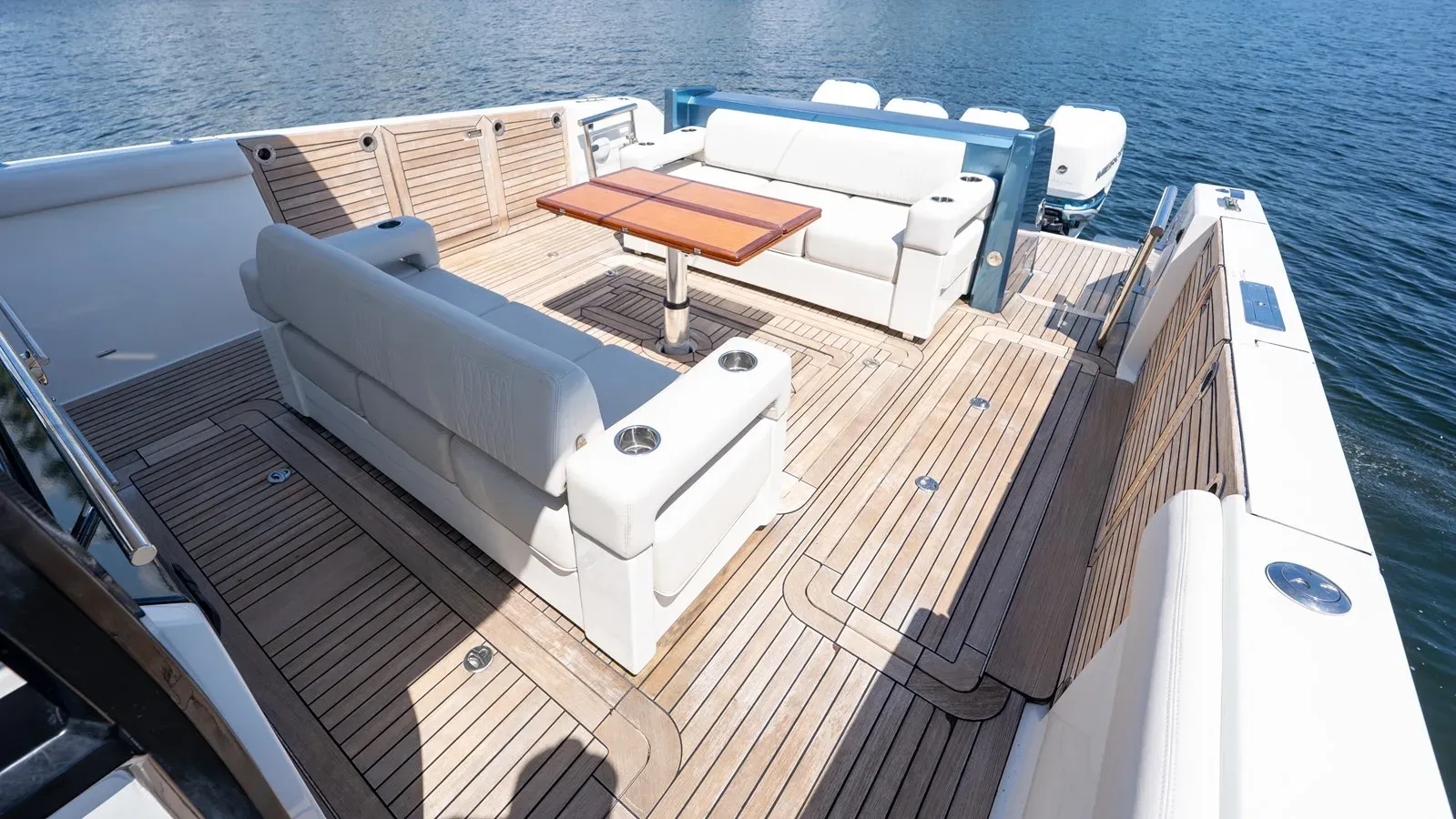 Junto a Ti 45 yacht sale