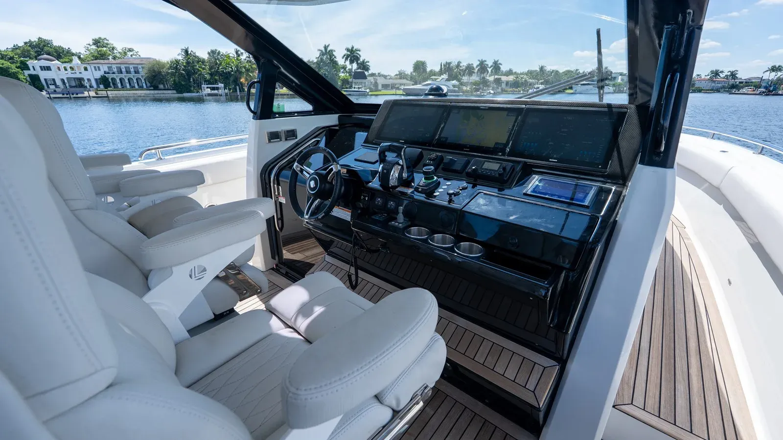 Junto a Ti 45 Divergence Sport yacht sale