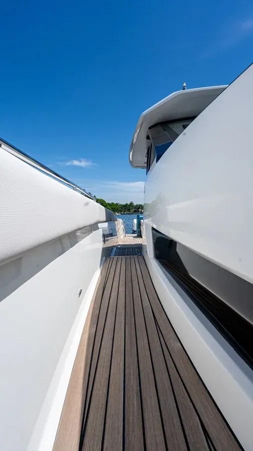 best yacht sales deals Junto a Ti