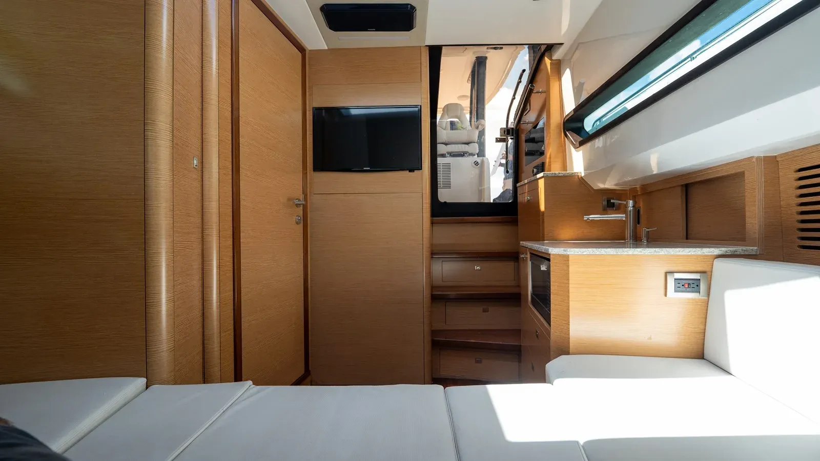 best yacht sales deals Junto a Ti 45