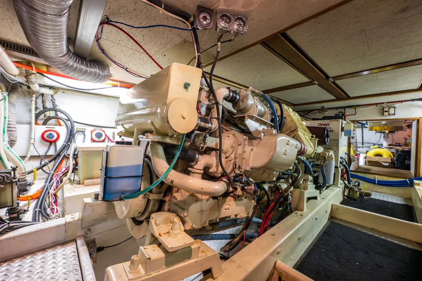 Buy a yacht Bella Luna 48 Sedan