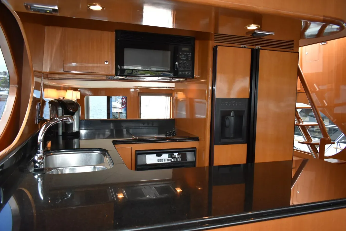 best yacht sales deals 64 Ocean Alexander 69