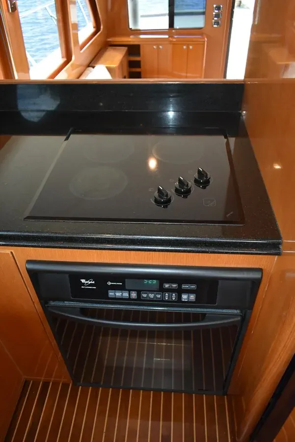 Buy a 64 Ocean Alexander 64 Pilothouse at Shestakov Yacht Sales