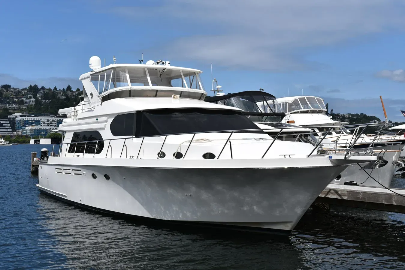 Buy a yacht 64 Ocean Alexander 2004